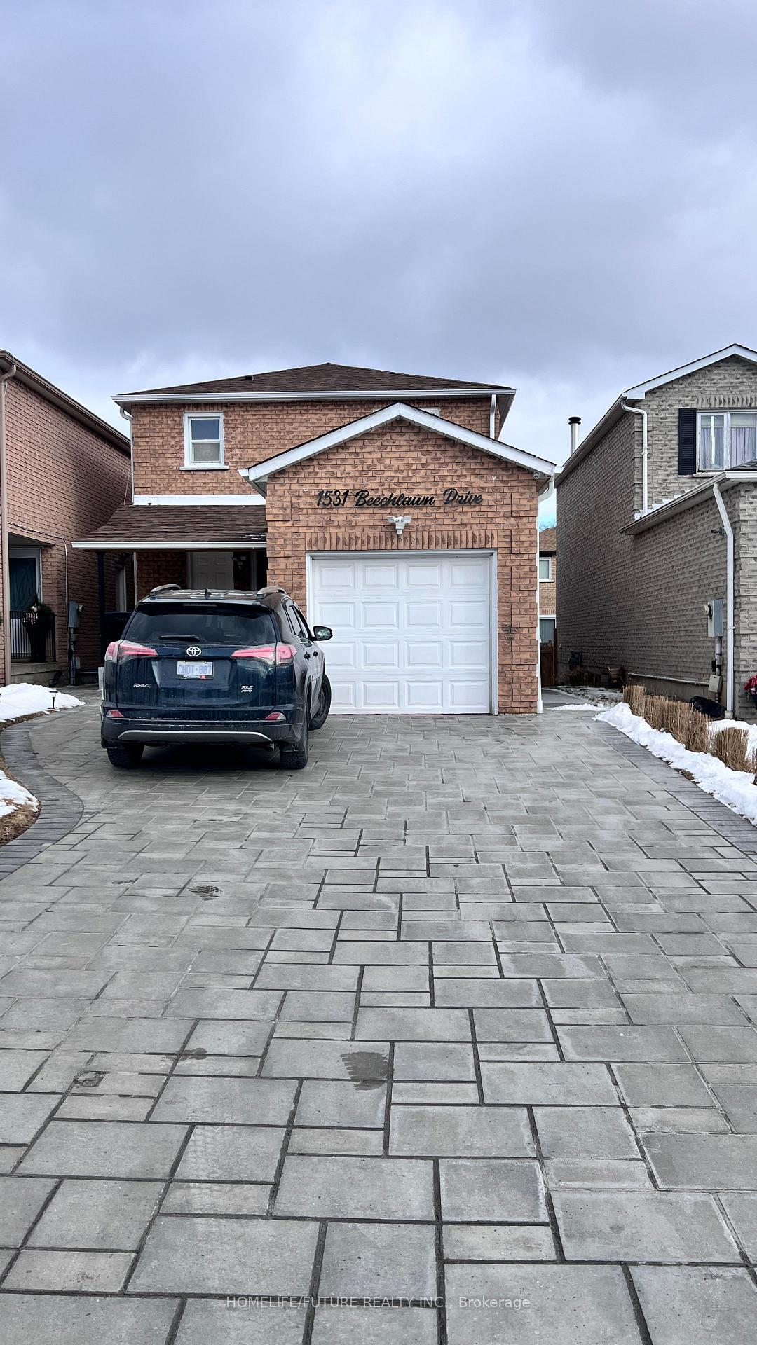 Photo 1 of 1531 Beechlawn Drive, Pickering, Village East — HOMEH
