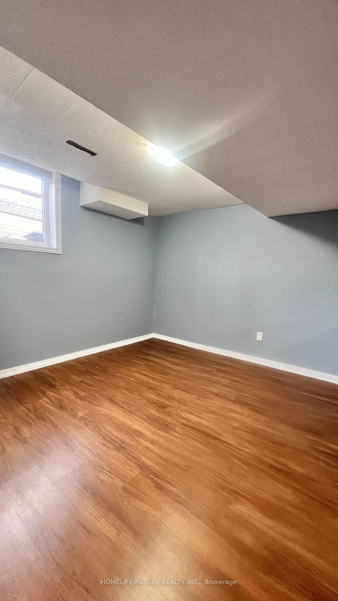 Photo 4 of 1531 Beechlawn Drive, Pickering, Village East — HOMEH