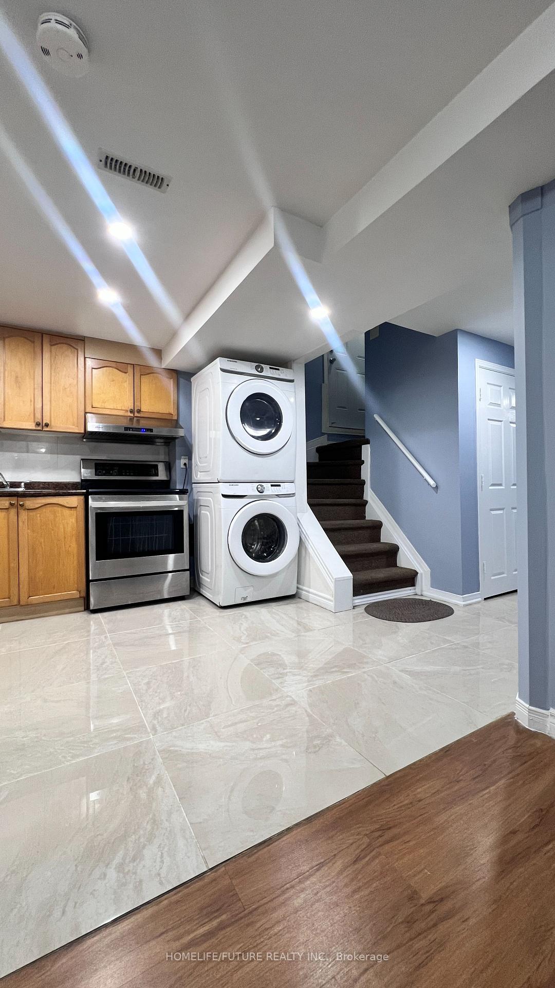 Photo 9 of 1531 Beechlawn Drive, Pickering, Village East — HOMEH