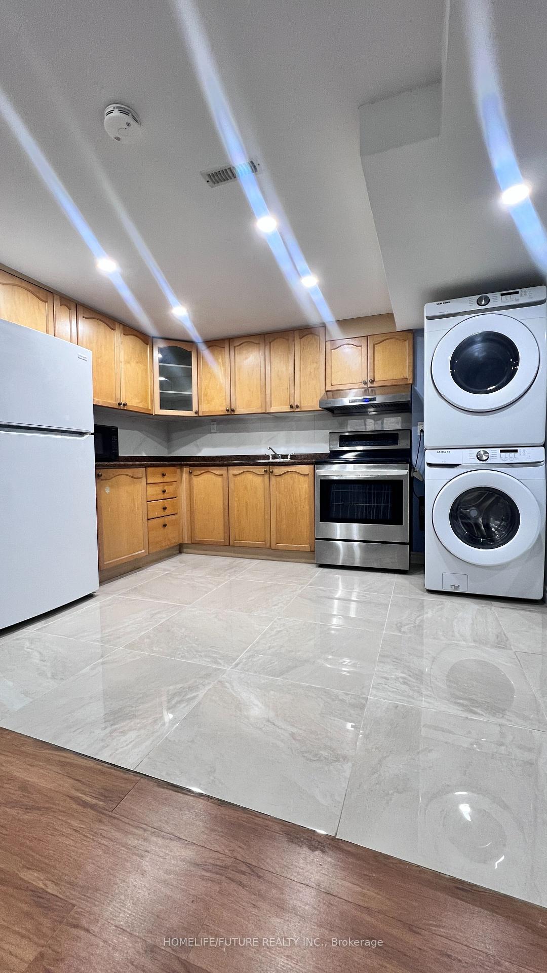 Photo 10 of 1531 Beechlawn Drive, Pickering, Village East — HOMEH