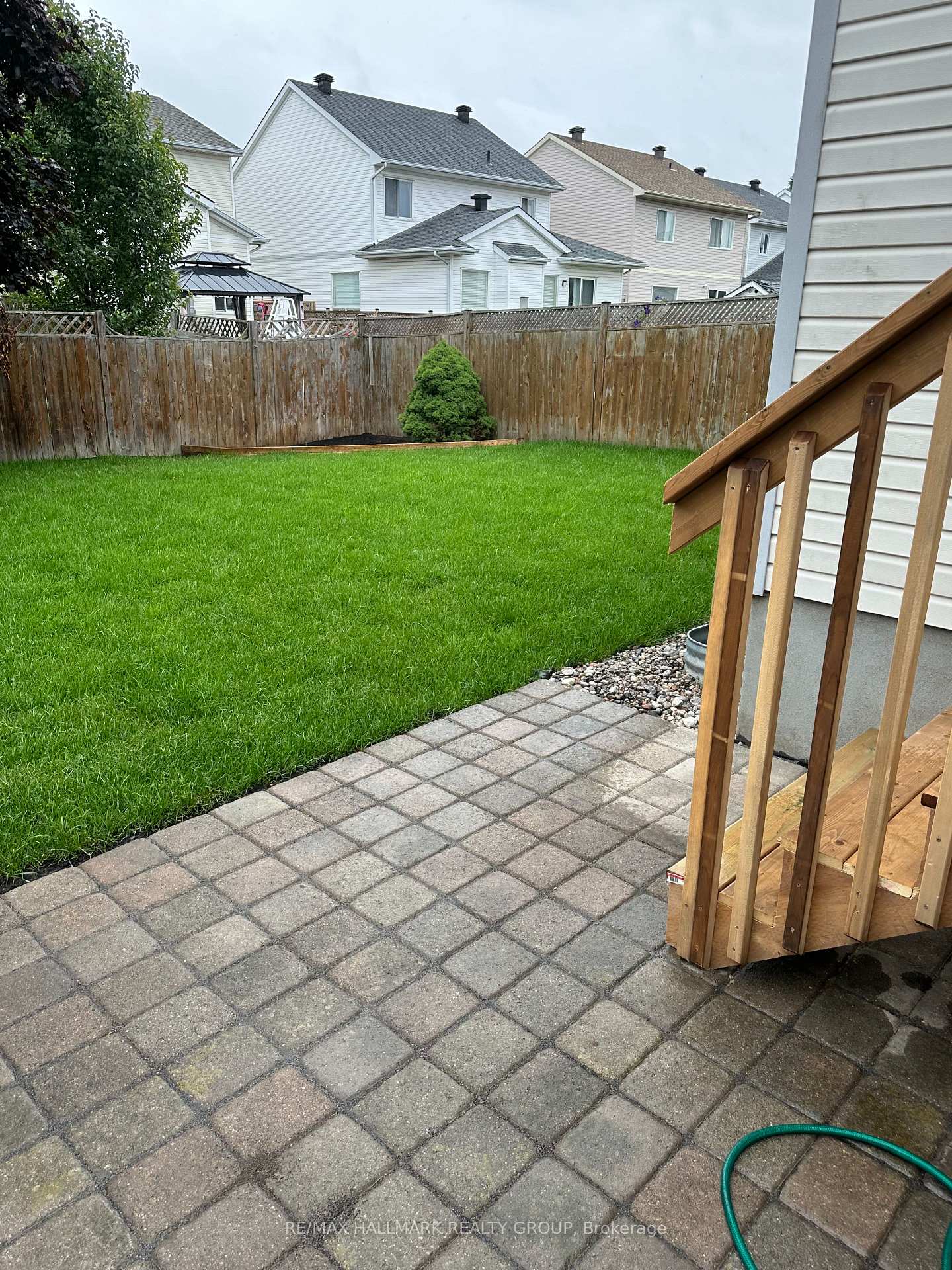 Photo 26 of 963 Como Crescent, Ottawa, Fallingbrook/Pineridge — HOMEH