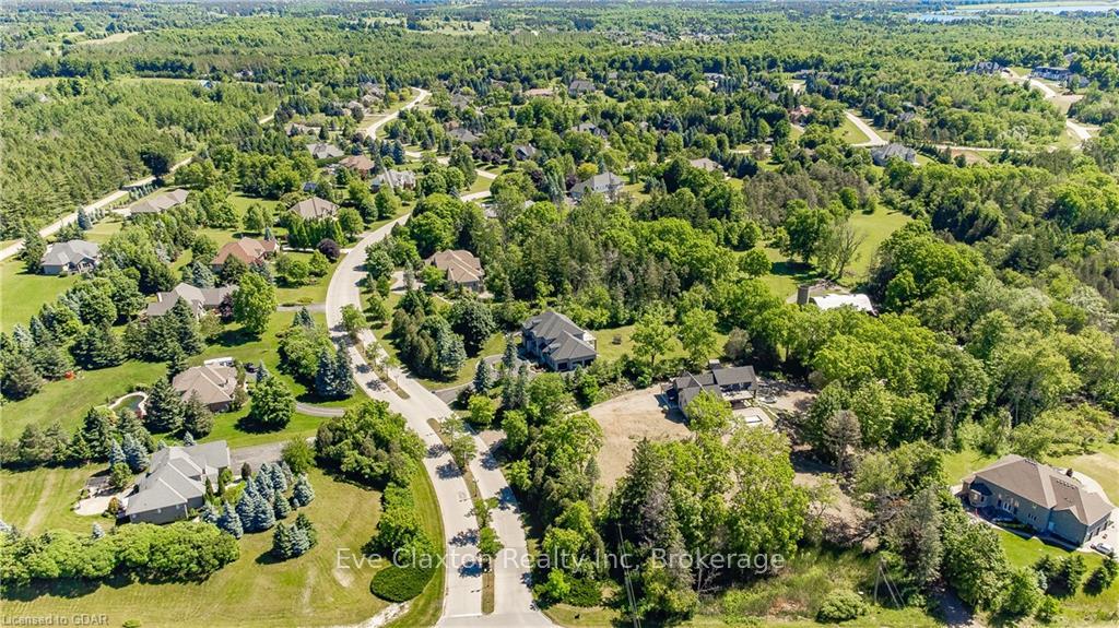 Photo 7 of 161 Timberwalk Trail, Hamilton, Rural Flamborough — HOMEH