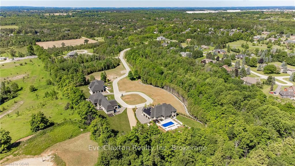 Photo 9 of 161 Timberwalk Trail, Hamilton, Rural Flamborough — HOMEH