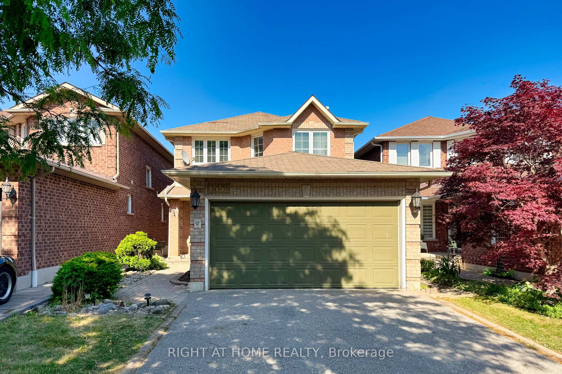 Front of 1552 Otonabee Drive