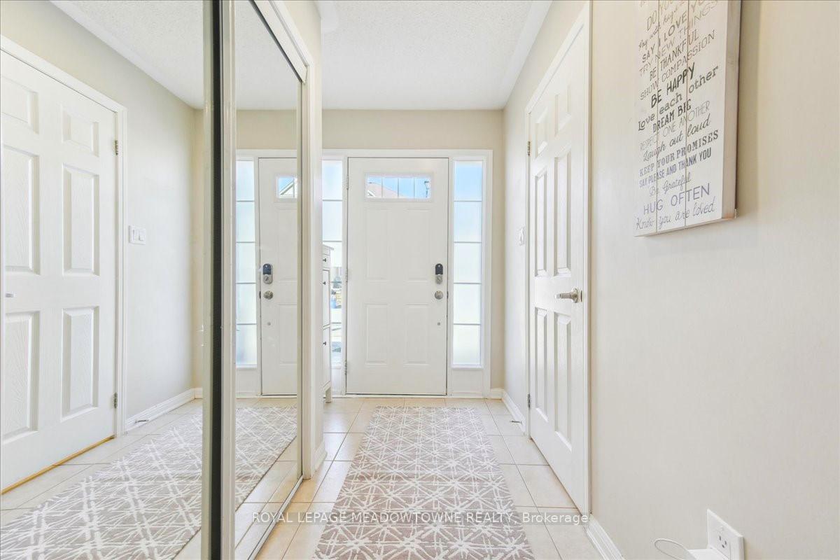 Photo 4 of 228 Septimus Heights, Milton, Harrison — HOMEH