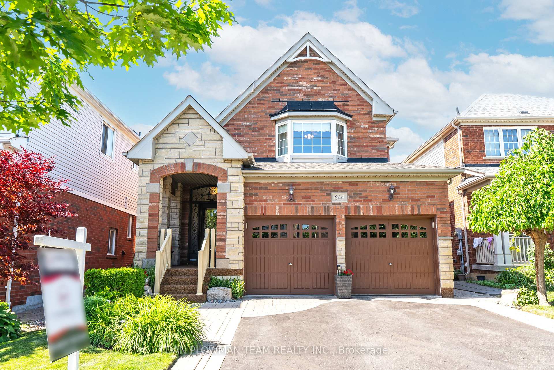 Front of 644 Blackwood Boulevard