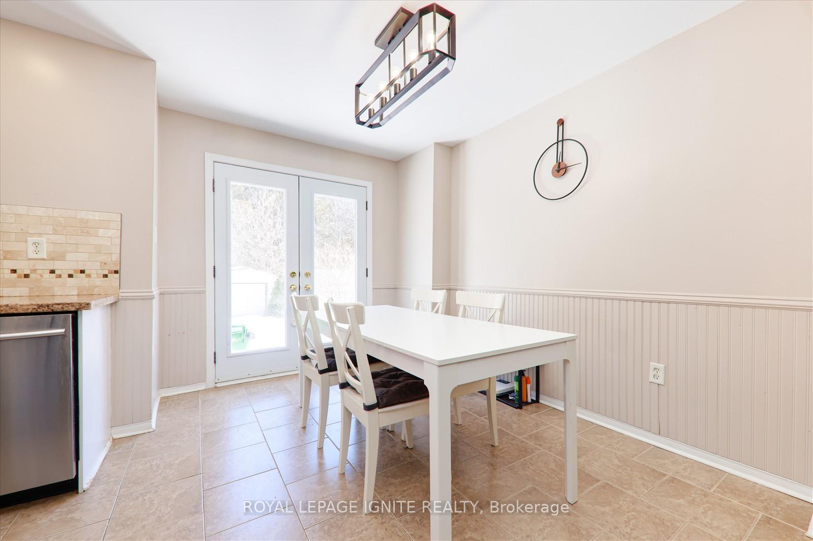 Photo 11 of 355 Sparrow Circle, Pickering, Highbush — HOMEH