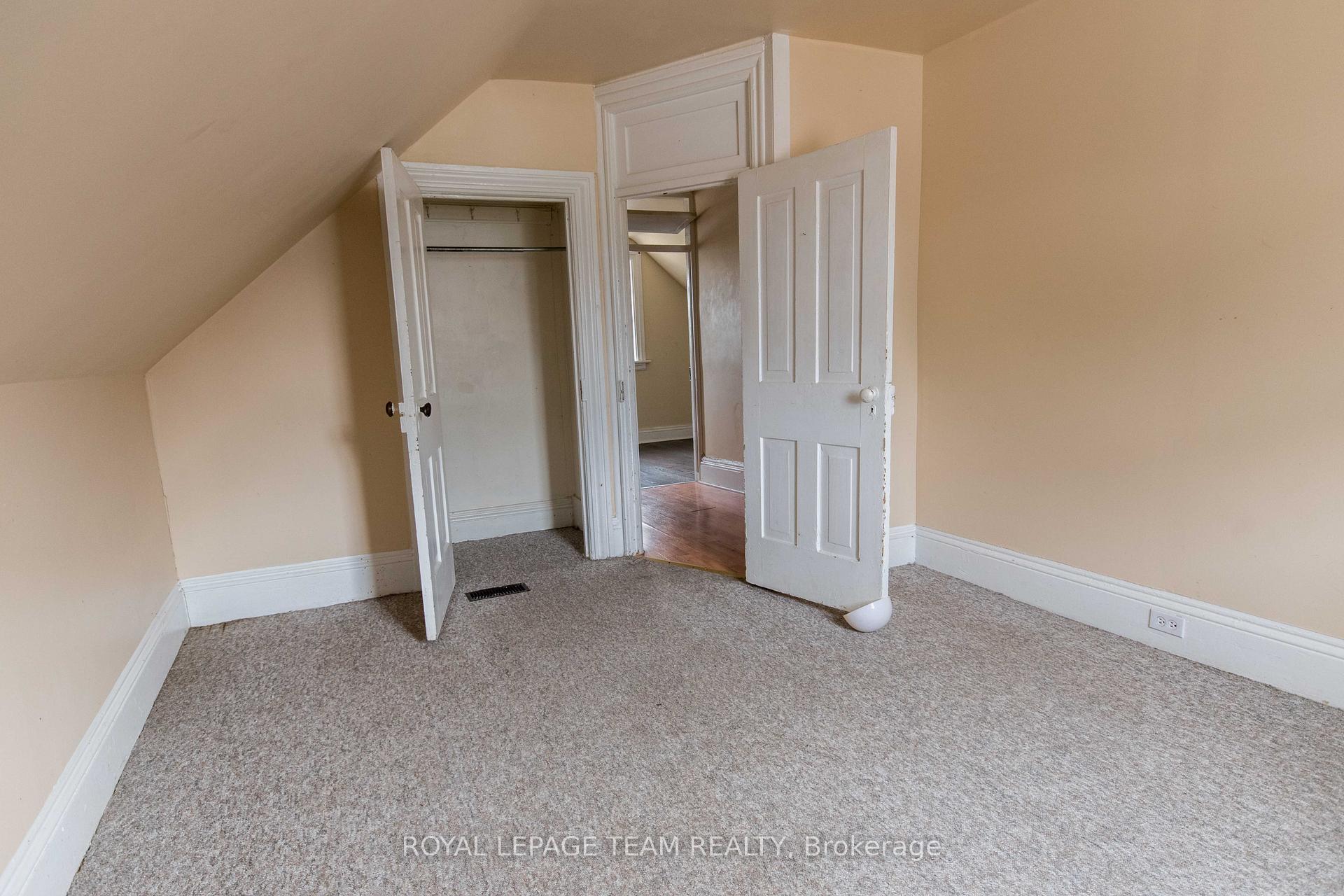 Photo 15 of 45 Coumbes Lane, Renfrew — HOMEH