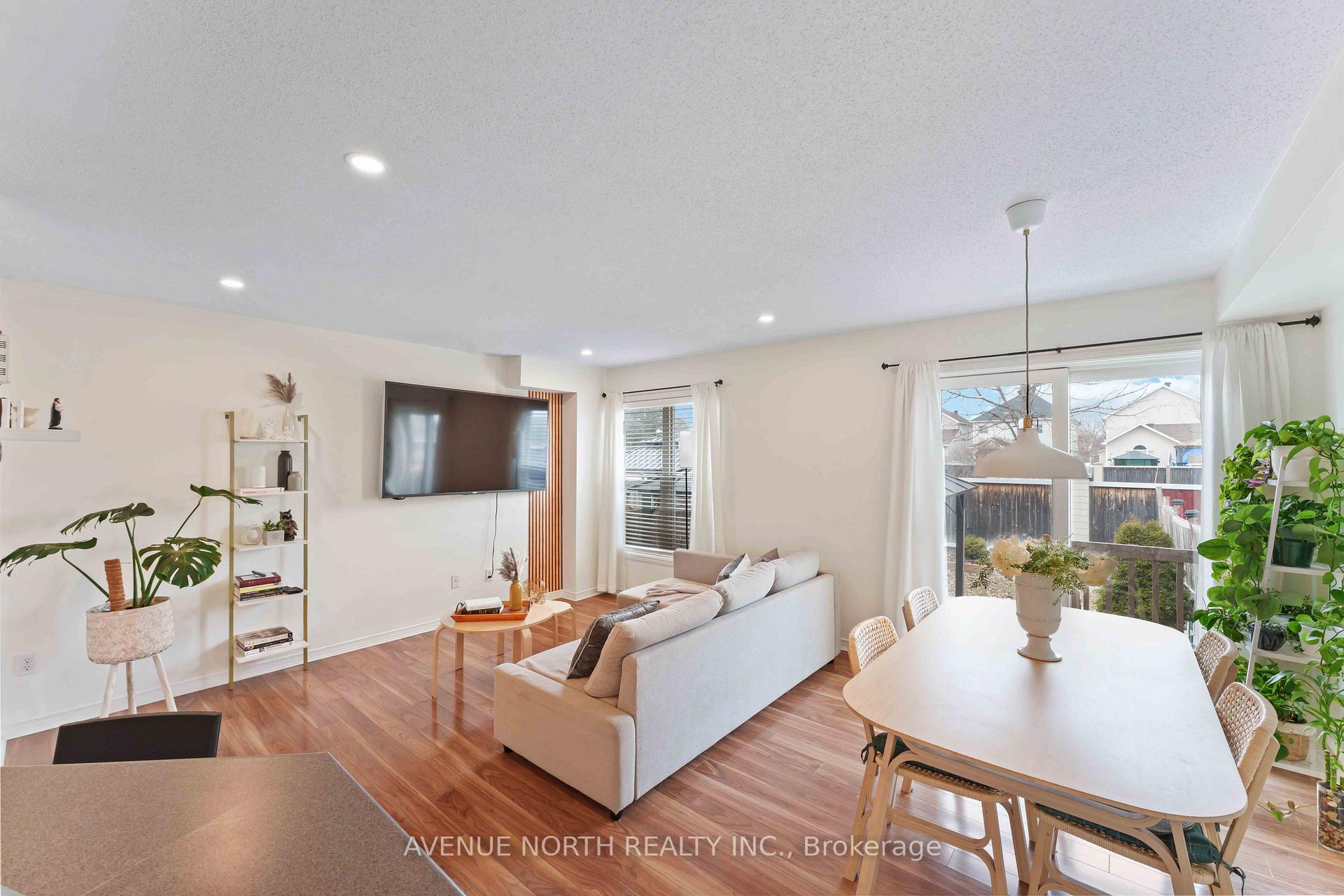 Photo 11 of 153 Topham Terrace, Ottawa, Fallingbrook/Gardenway South — HOMEH