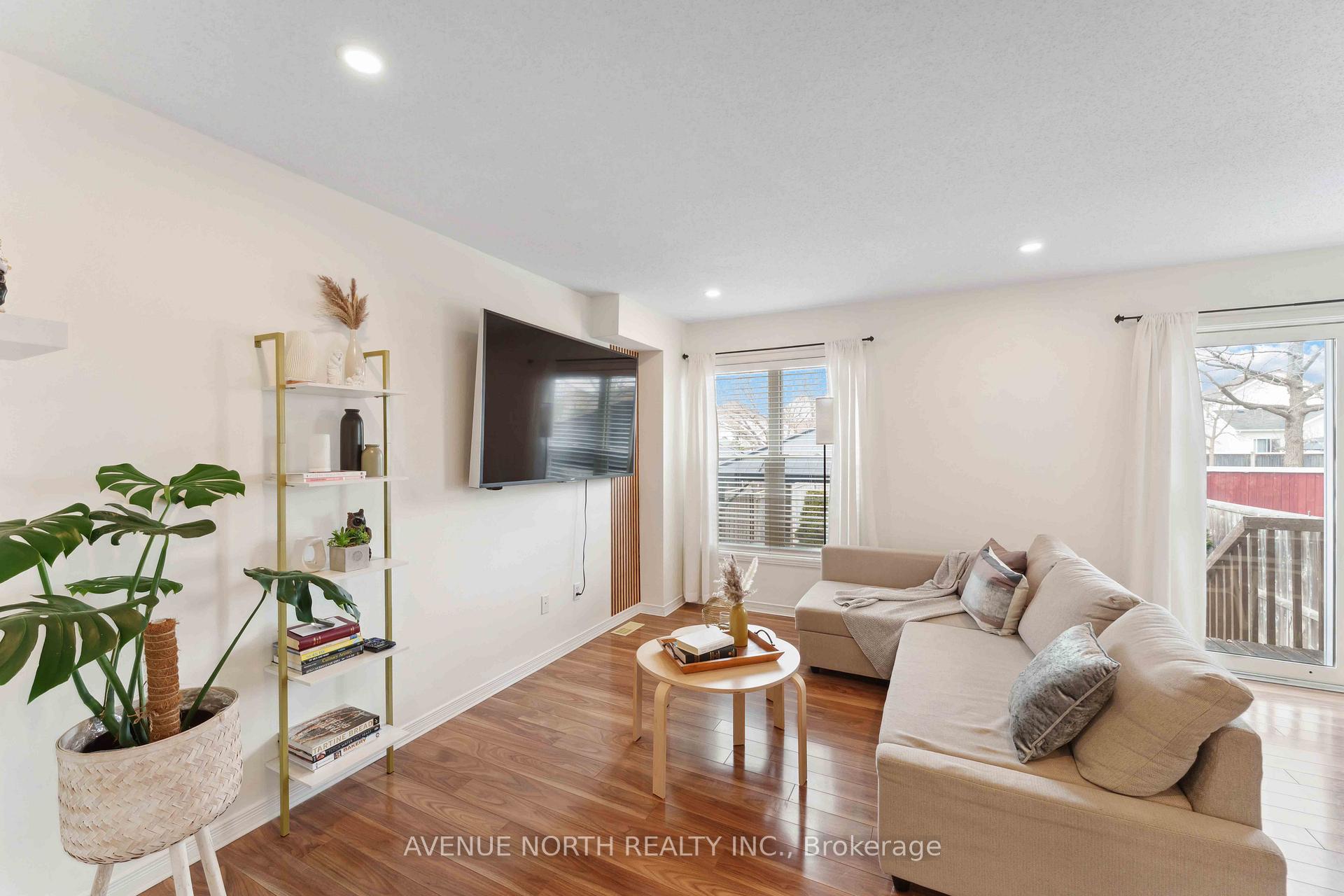 Photo 12 of 153 Topham Terrace, Ottawa, Fallingbrook/Gardenway South — HOMEH