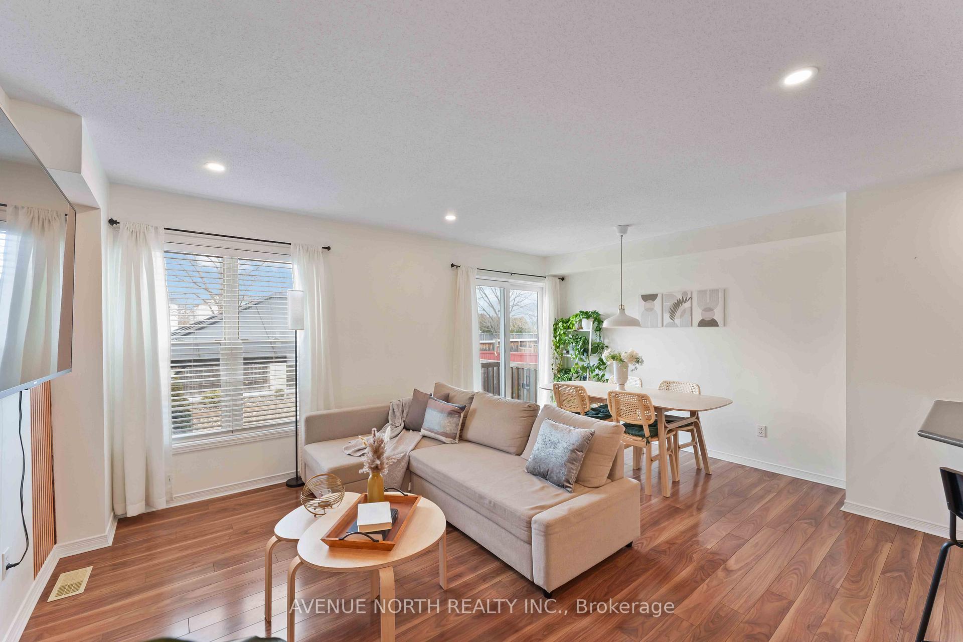 Photo 13 of 153 Topham Terrace, Ottawa, Fallingbrook/Gardenway South — HOMEH