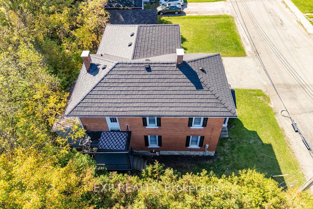 Photo 6 of 7 Hincks Avenue W, Renfrew — HOMEH