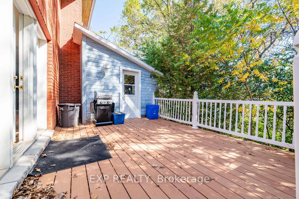 Photo 33 of 7 Hincks Avenue W, Renfrew — HOMEH