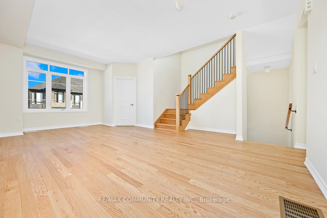 Photo 6 of 2612 Apricot Lane, Pickering, Rural Pickering — HOMEH