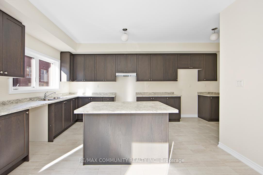 Photo 8 of 2612 Apricot Lane, Pickering, Rural Pickering — HOMEH