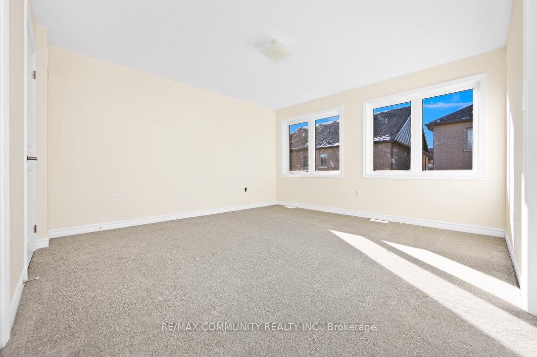 Photo 16 of 2612 Apricot Lane, Pickering, Rural Pickering — HOMEH