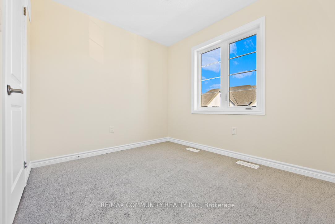Photo 18 of 2612 Apricot Lane, Pickering, Rural Pickering — HOMEH