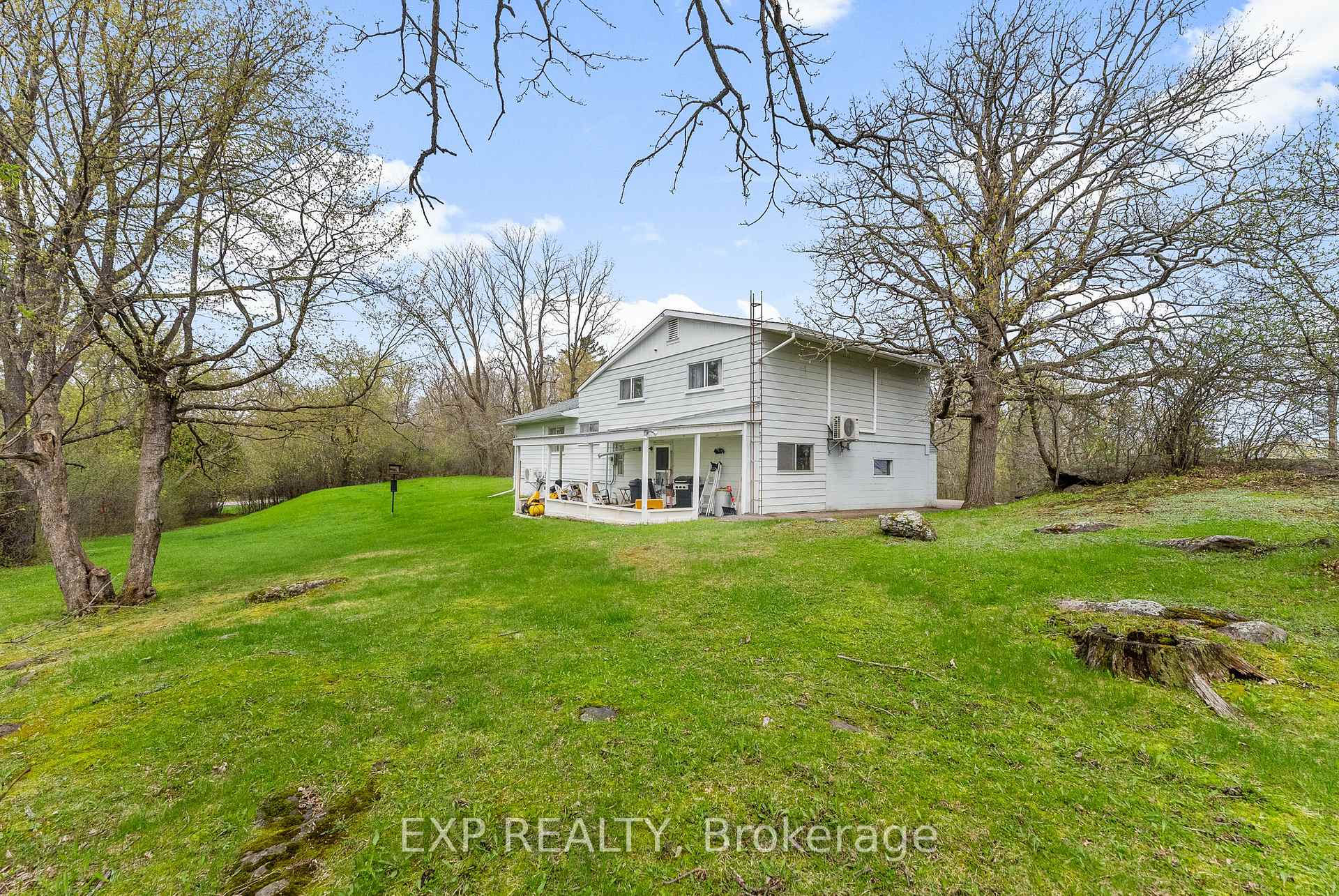 Photo 7 of 301 Opeongo Road, Renfrew — HOMEH
