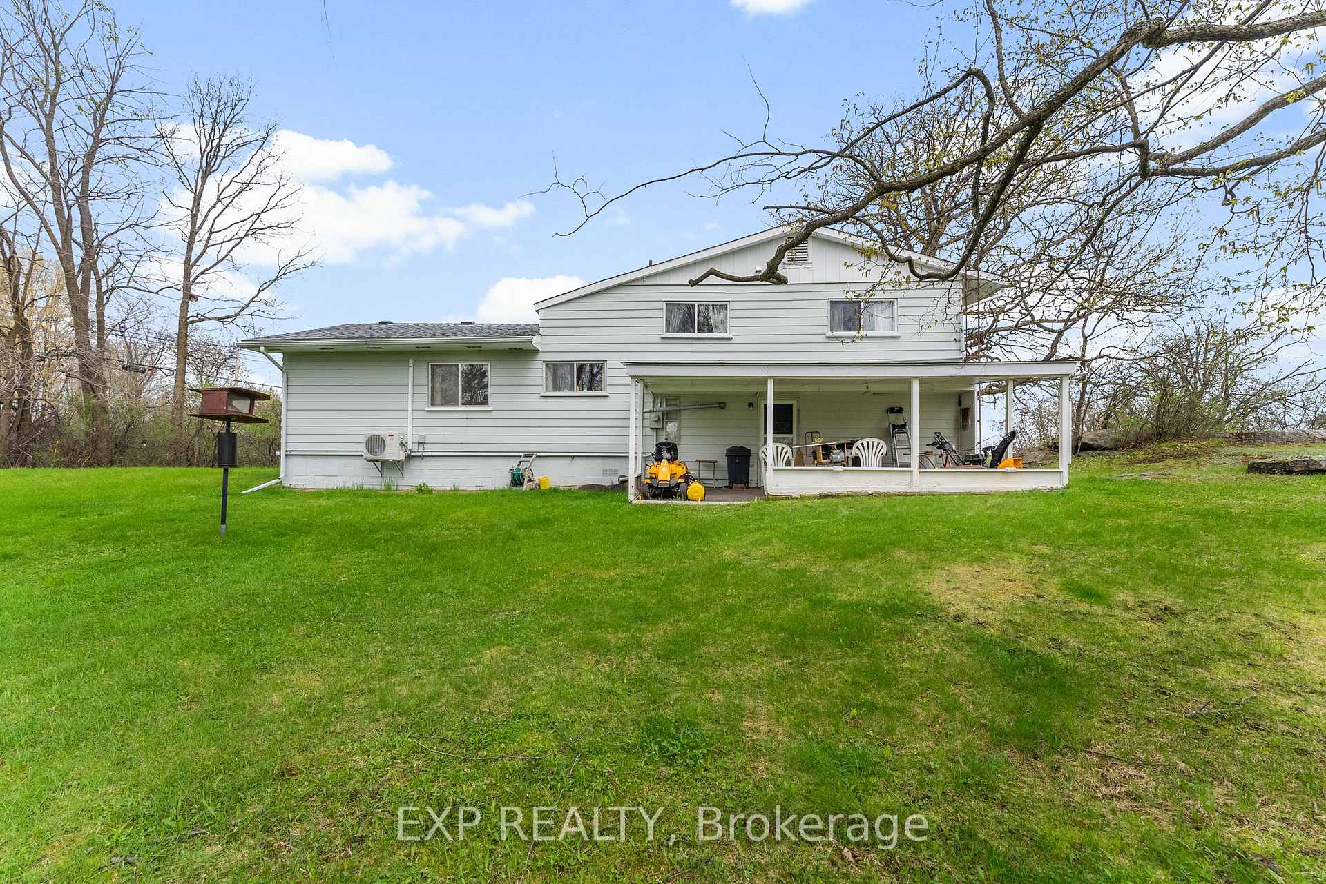 Photo 8 of 301 Opeongo Road, Renfrew — HOMEH