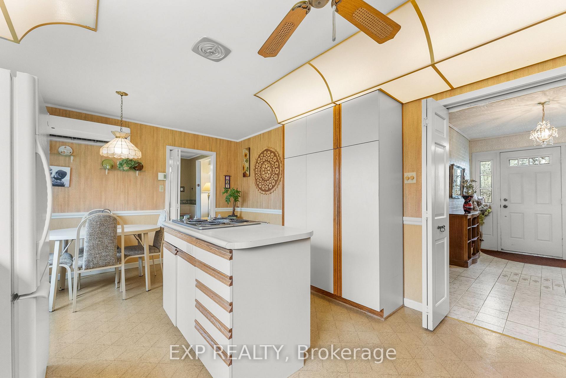 Photo 16 of 301 Opeongo Road, Renfrew — HOMEH