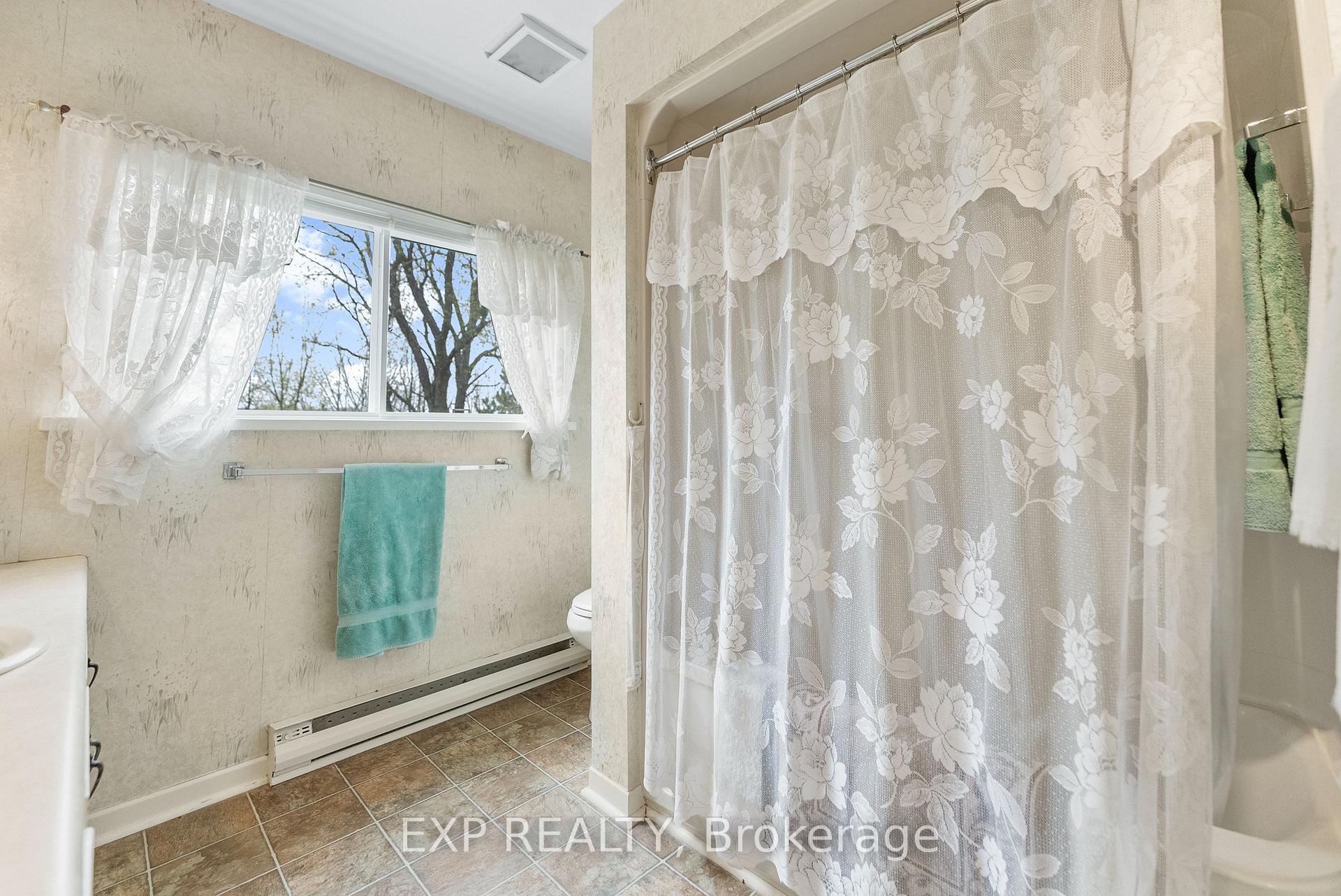 Photo 26 of 301 Opeongo Road, Renfrew — HOMEH