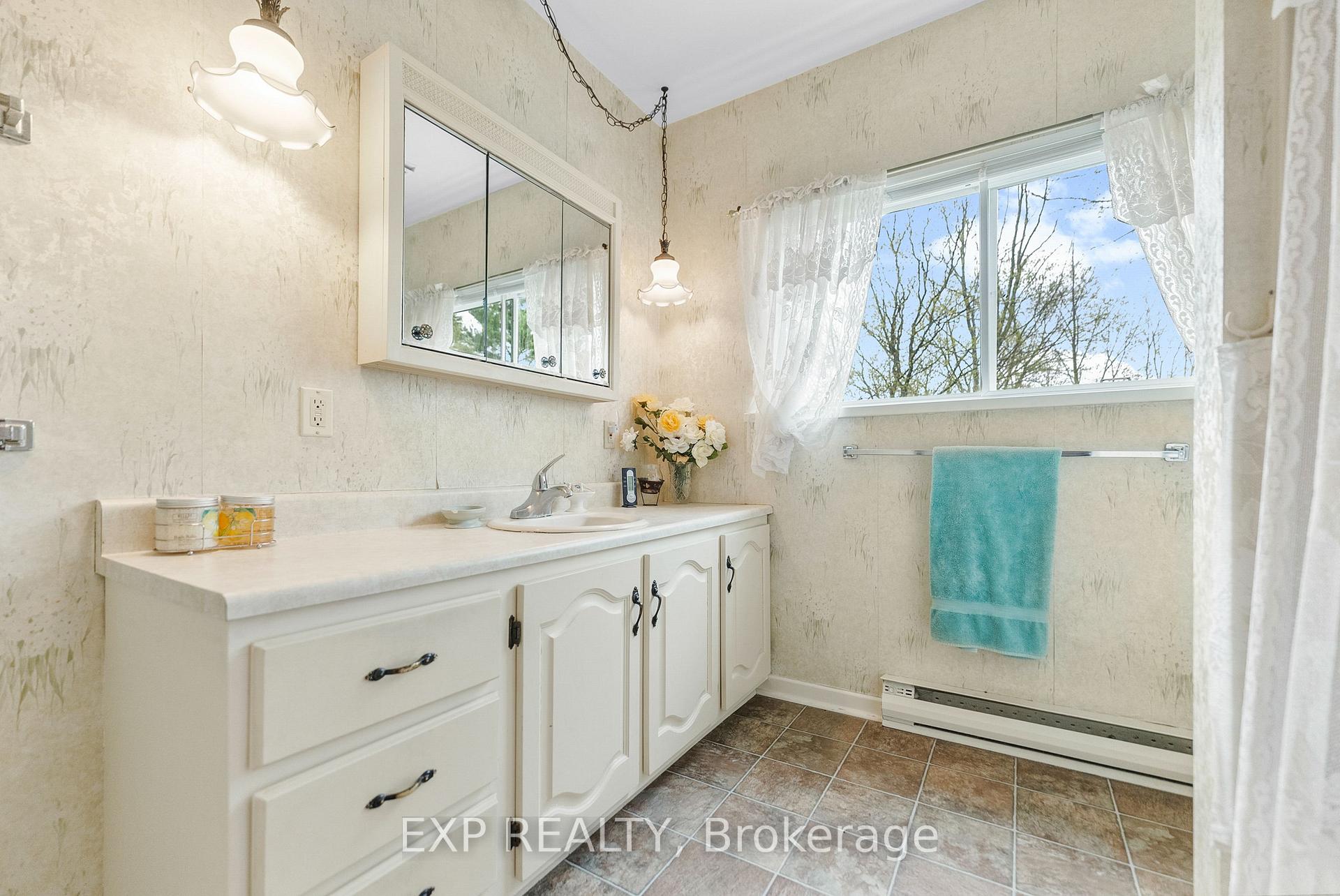 Photo 27 of 301 Opeongo Road, Renfrew — HOMEH