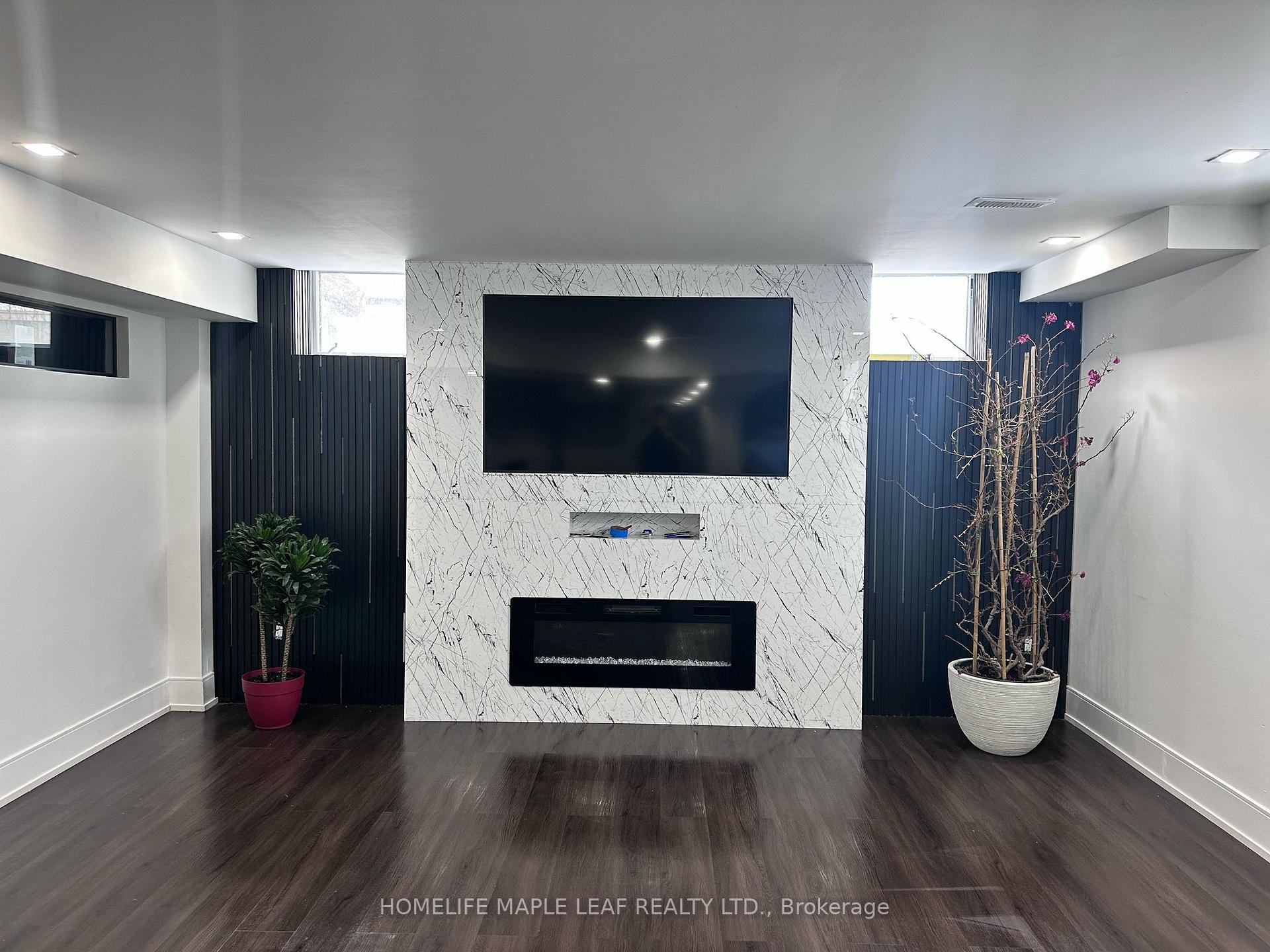 Photo 11 of 1174 Enchanted Crescent, Pickering, Rural Pickering — HOMEH
