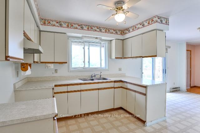 Photo 7 of 124 Creighton Street, Ramara, Atherley — HOMEH