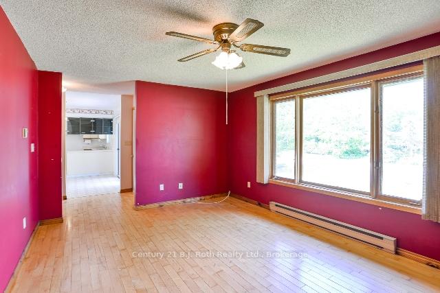 Photo 10 of 124 Creighton Street, Ramara, Atherley — HOMEH