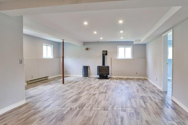 Photo 17 of 124 Creighton Street, Ramara, Atherley — HOMEH