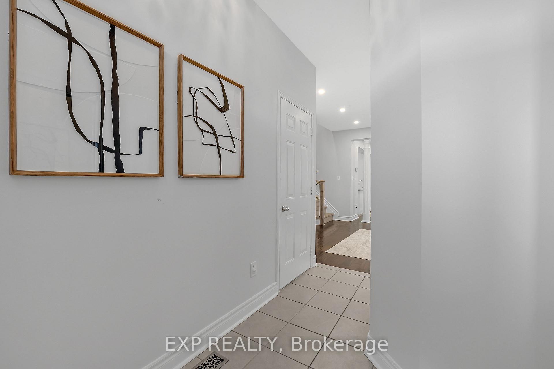 Photo 3 of 212 Shadow Place, Pickering, Rouge Park — HOMEH