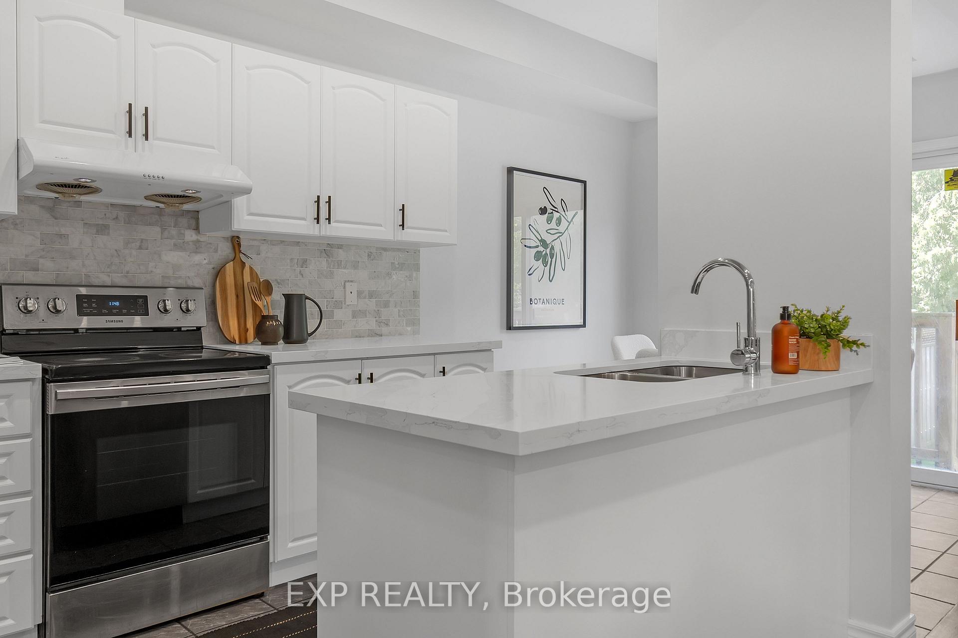 Photo 14 of 212 Shadow Place, Pickering, Rouge Park — HOMEH
