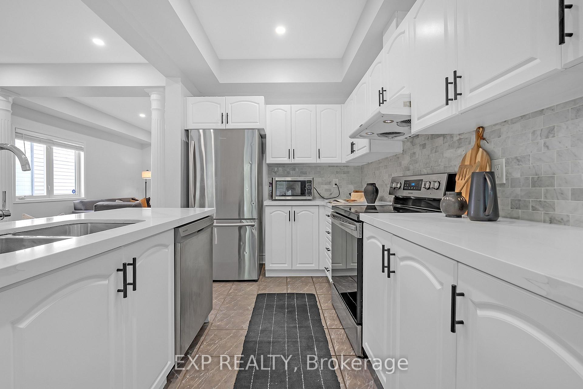 Photo 15 of 212 Shadow Place, Pickering, Rouge Park — HOMEH