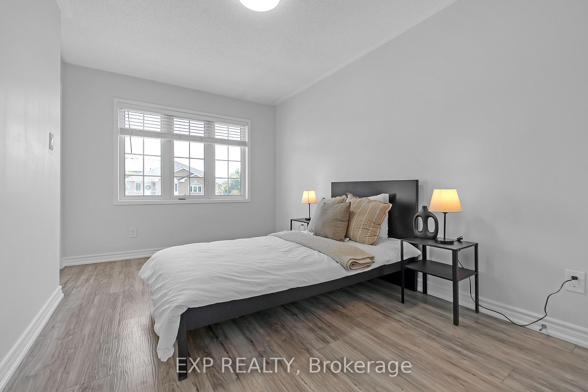 Photo 33 of 212 Shadow Place, Pickering, Rouge Park — HOMEH