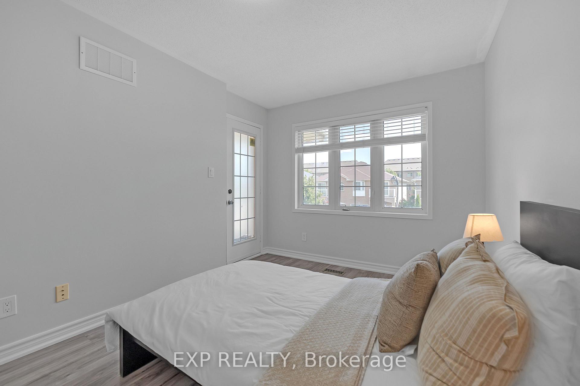 Photo 34 of 212 Shadow Place, Pickering, Rouge Park — HOMEH