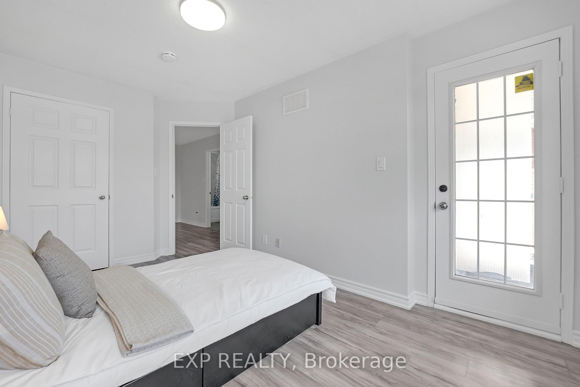 Photo 35 of 212 Shadow Place, Pickering, Rouge Park — HOMEH