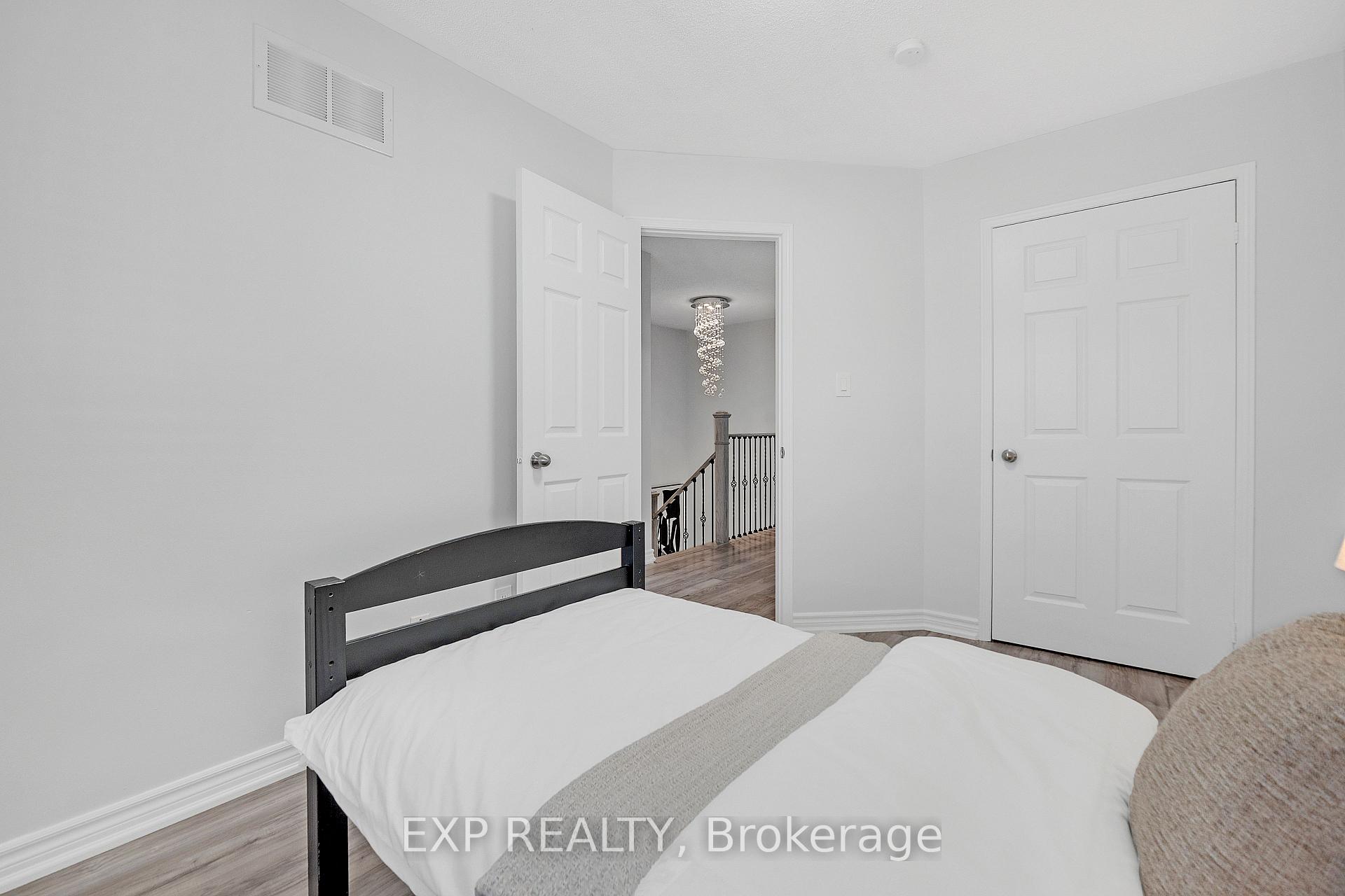 Photo 37 of 212 Shadow Place, Pickering, Rouge Park — HOMEH