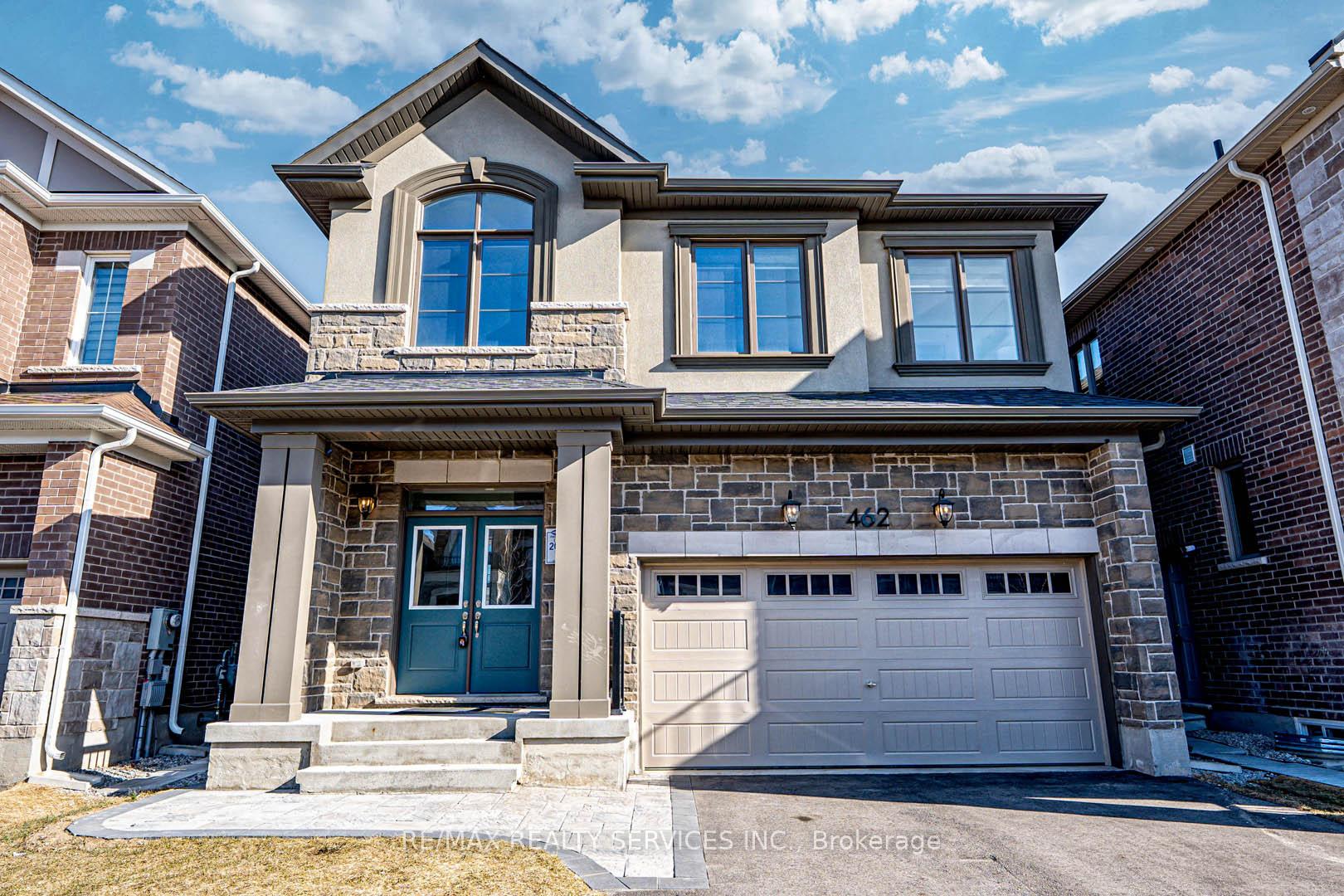 Front of 462 Violet Gate