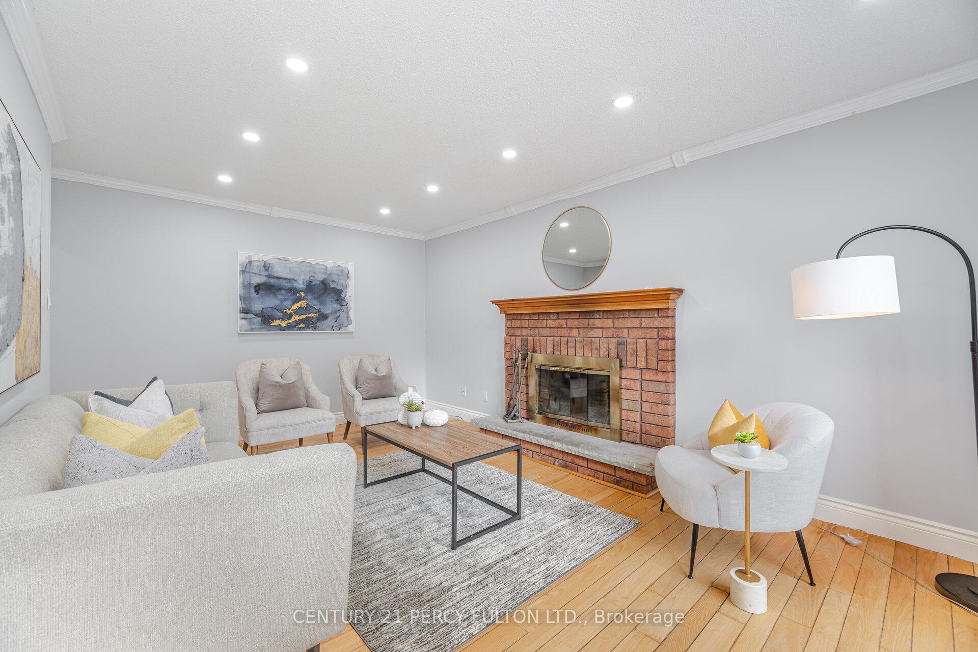 Photo 11 of 514 Lightfoot Place, Pickering, Woodlands — HOMEH