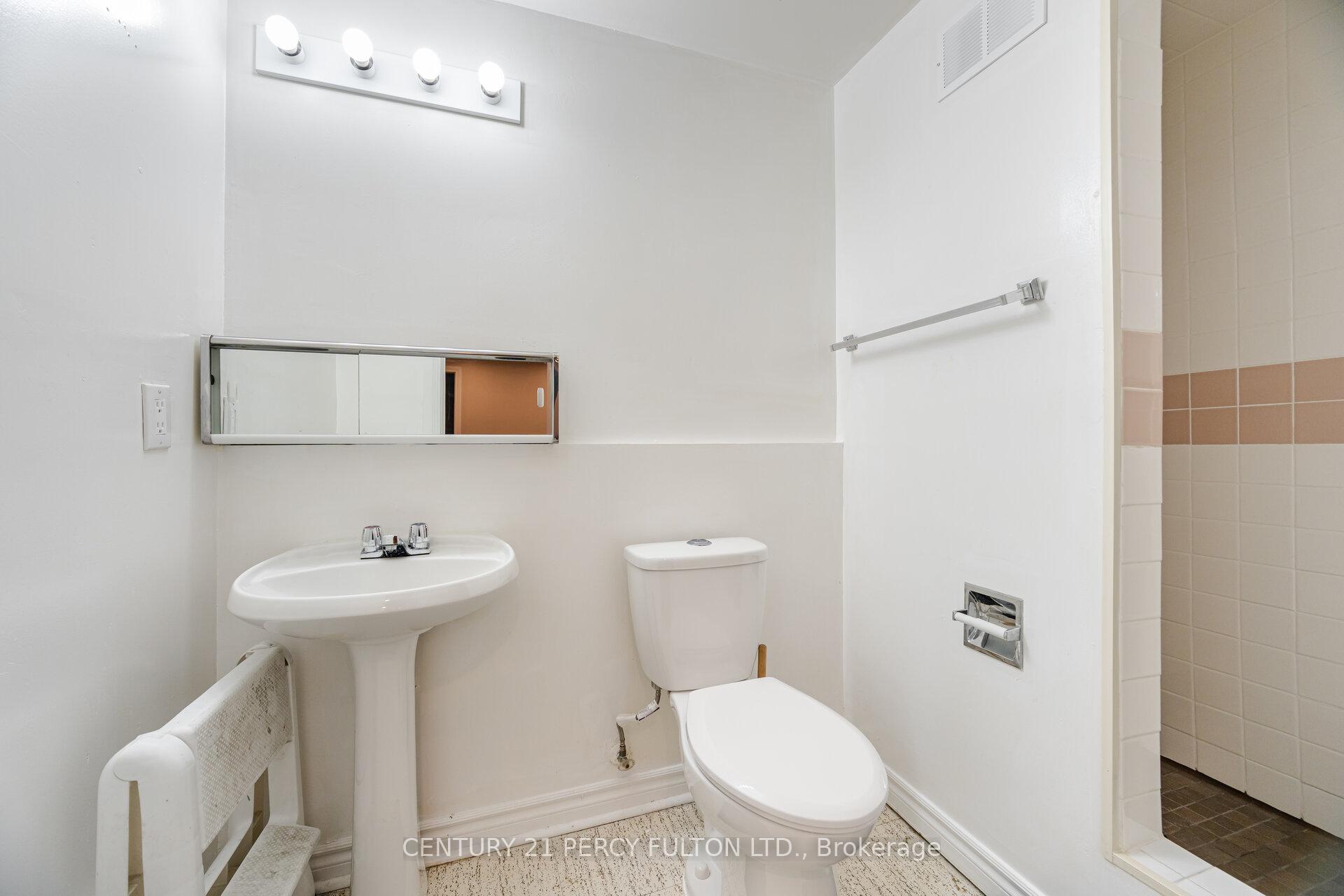 Photo 36 of 514 Lightfoot Place, Pickering, Woodlands — HOMEH