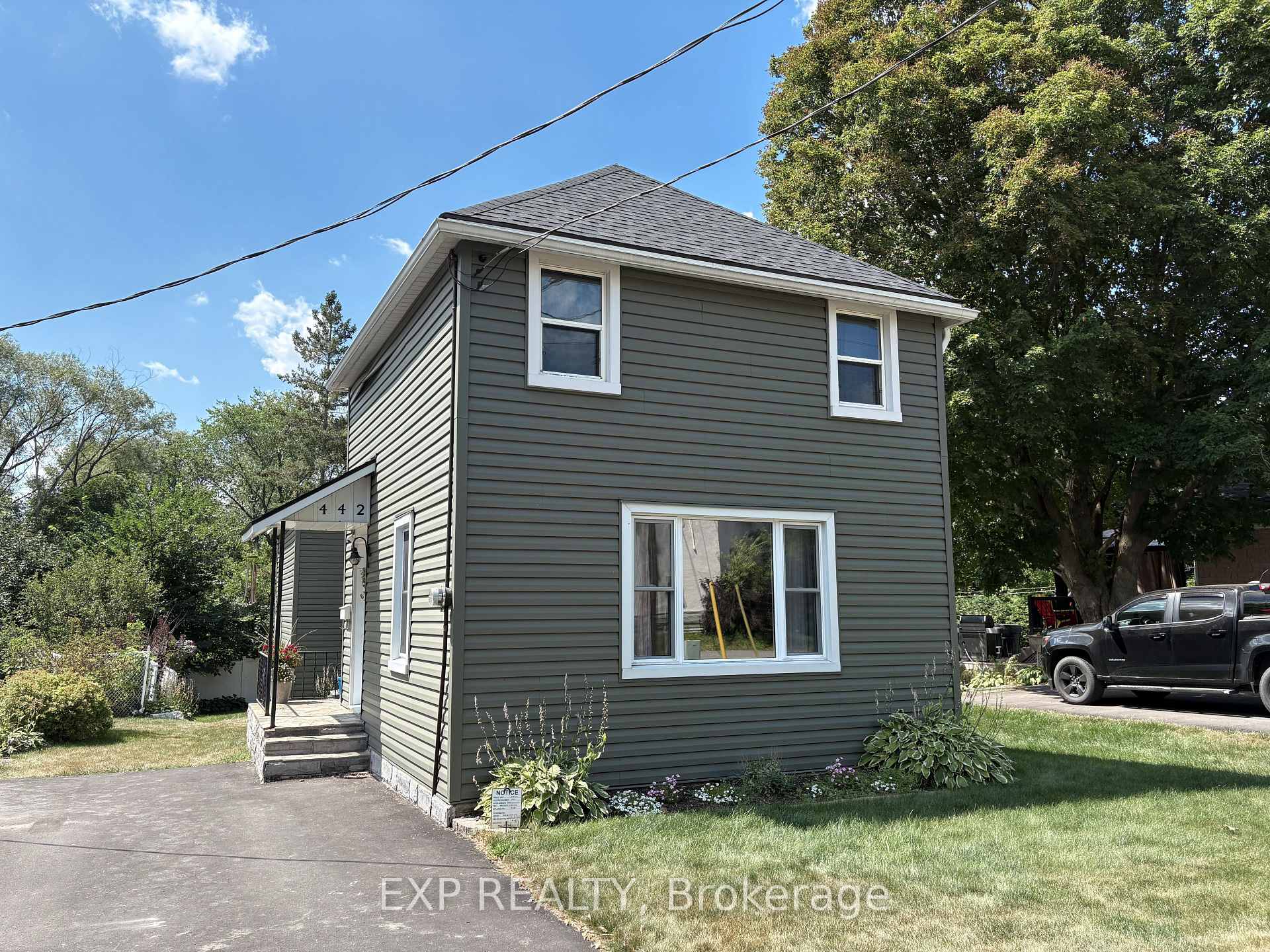 Photo 1 of 442 Coumbes Lane, Renfrew — HOMEH