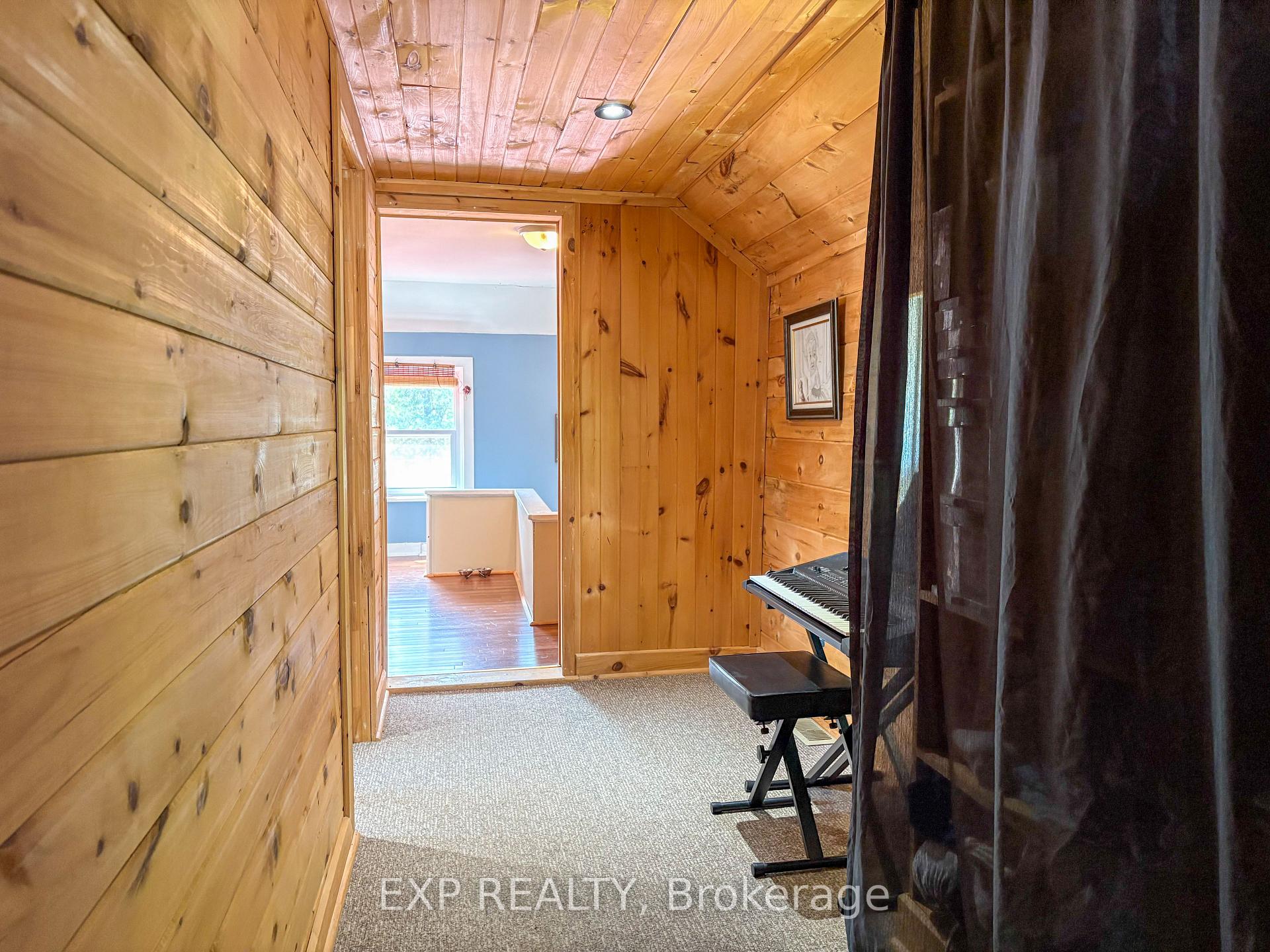 Photo 16 of 442 Coumbes Lane, Renfrew — HOMEH
