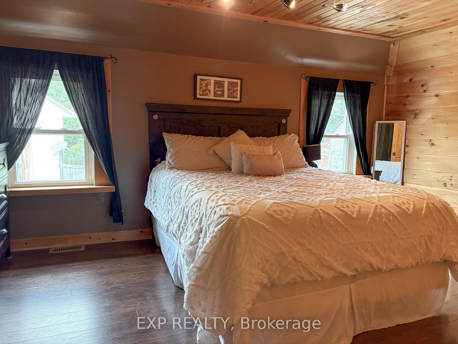 Photo 17 of 442 Coumbes Lane, Renfrew — HOMEH