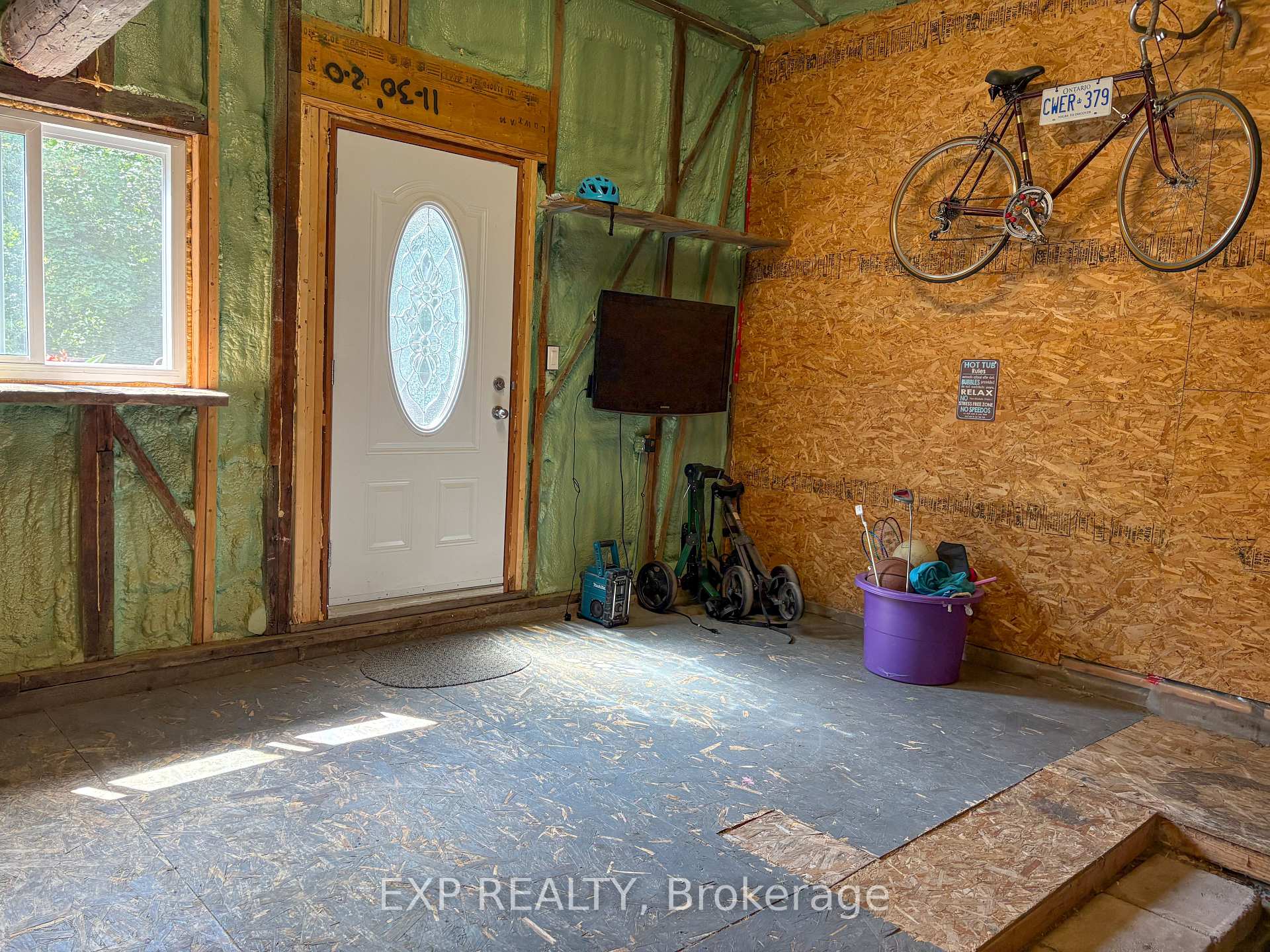 Photo 18 of 442 Coumbes Lane, Renfrew — HOMEH