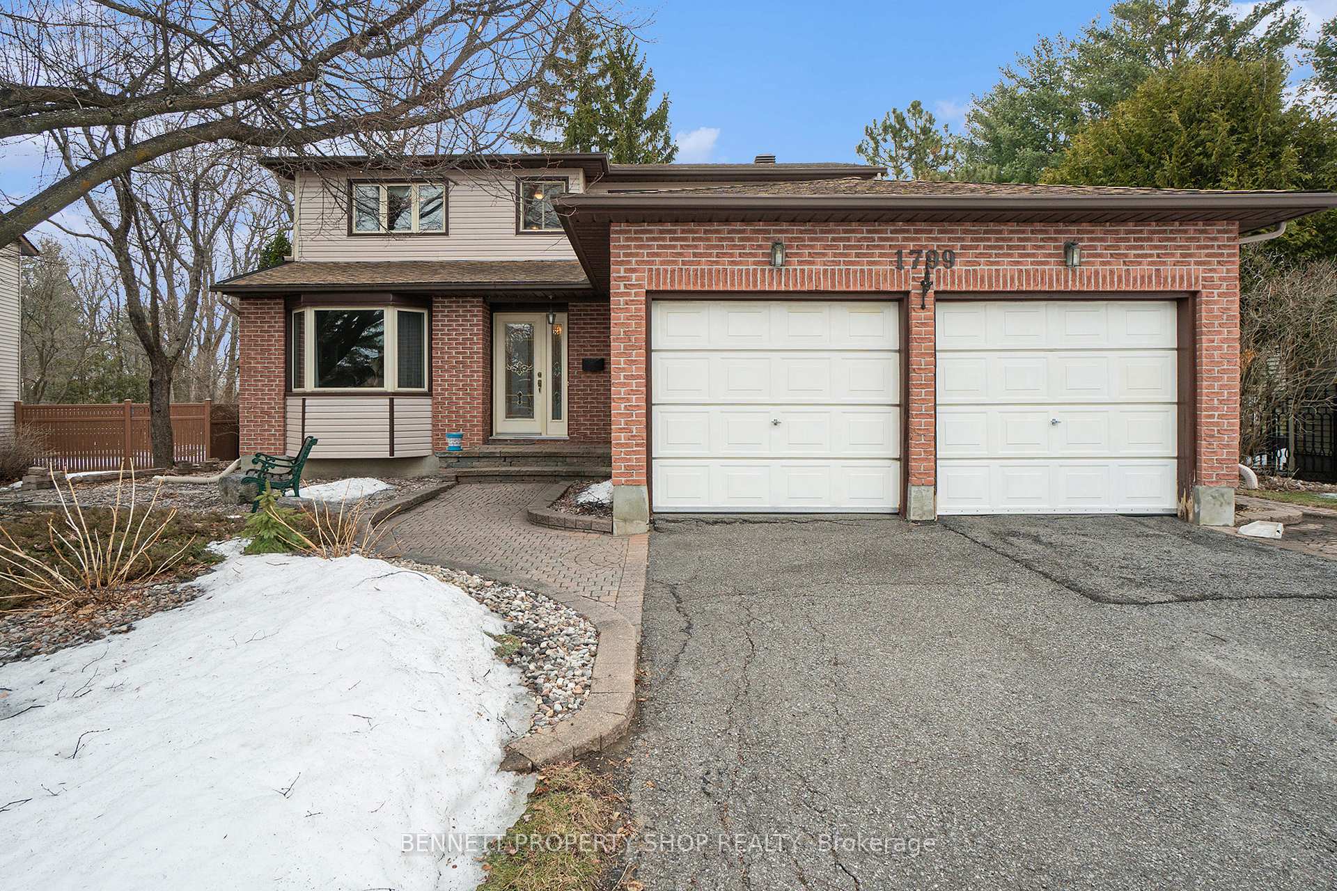 Front of 1799 Des Arbres Street