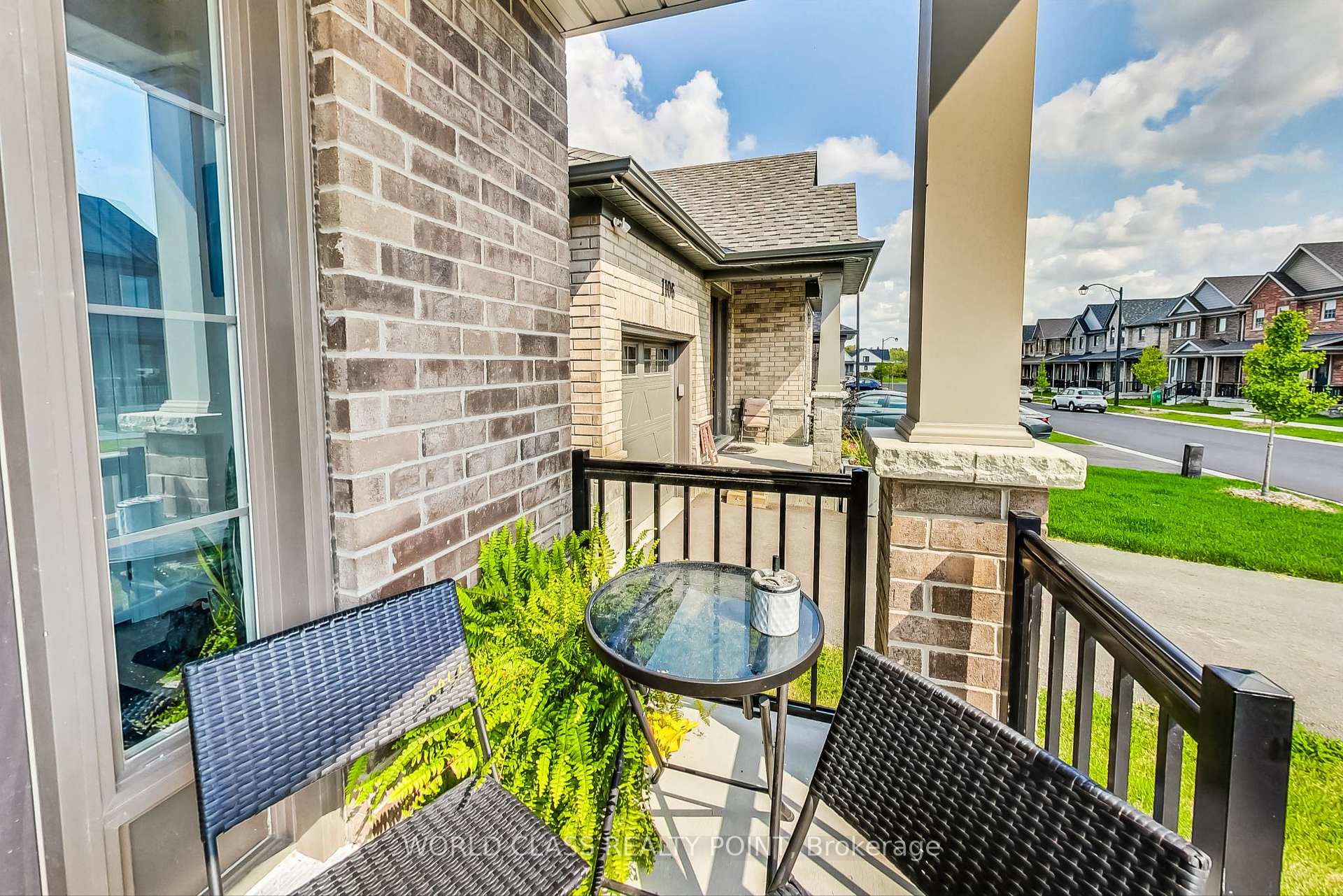 Photo 2 of 1104 Rippingale Trail W, Peterborough, Northcrest Ward 5 — HOMEH