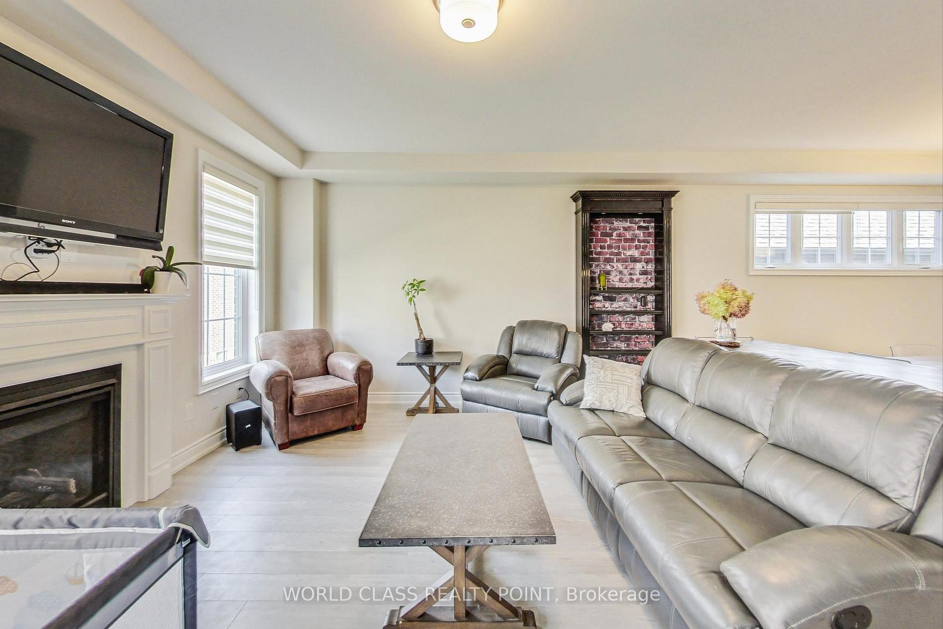 Photo 4 of 1104 Rippingale Trail W, Peterborough, Northcrest Ward 5 — HOMEH