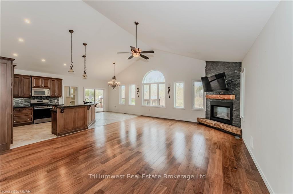 Photo 5 of 6892 Gore Road, Puslinch, Crieff/Aikensville/Killean — HOMEH