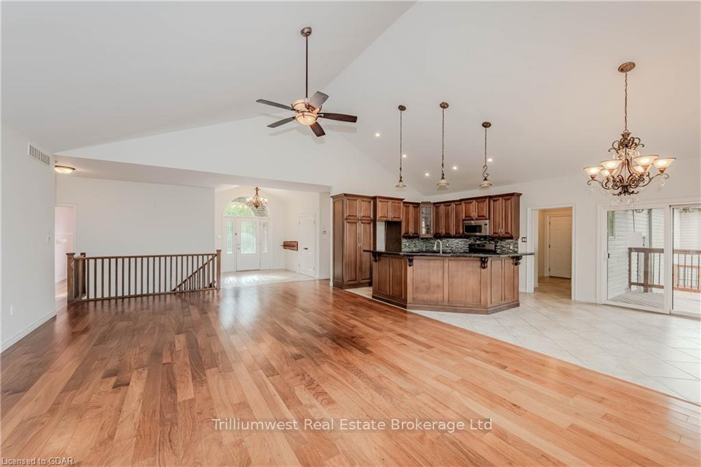Photo 7 of 6892 Gore Road, Puslinch, Crieff/Aikensville/Killean — HOMEH