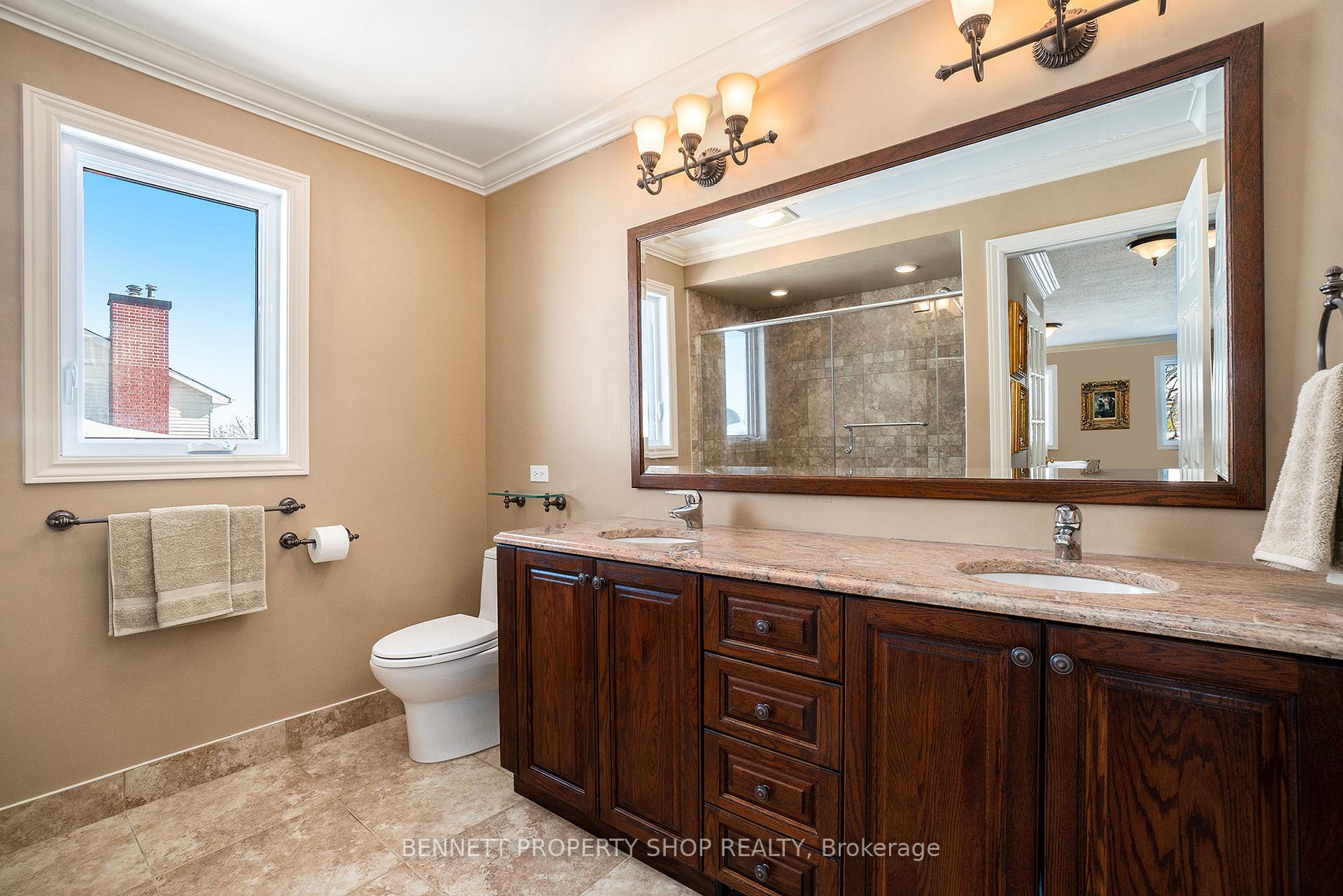 Photo 16 of 1701 Caminiti Crescent, Ottawa, Fallingbrook/Pineridge — HOMEH